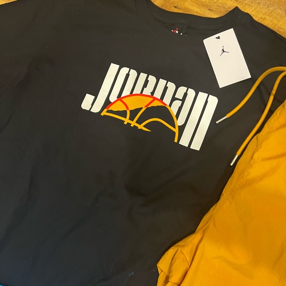 Jordan Nike men’s XL bundle NEW, joggers. Socks, shirts and shorts - Picture 6 of 11